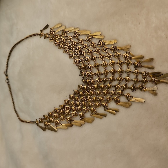 Antique Chainmaille V-Shape Fringe Bib Necklace - Picture 2 of 11